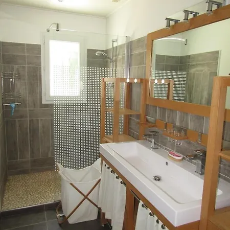 Villa Het Club - Maison 3 Chambres, 6 Pers Au Sein D'une Avec Piscine A Ocean Mae-0471